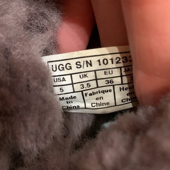 Light brown UGG boots with bling detail on bow and UGG name - Picture 6 of 6